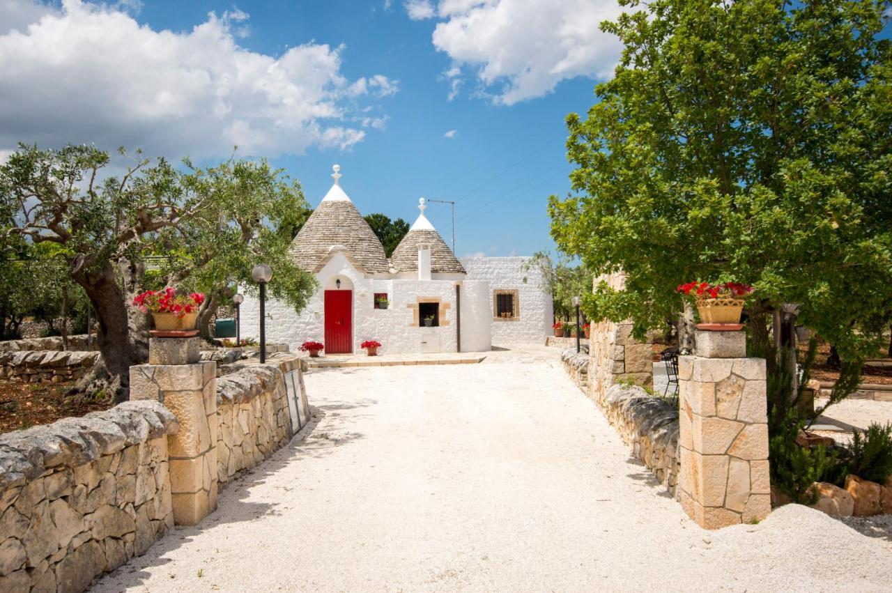 I Trulli Degli Ulivi Villa Locorotondo Eksteriør billede